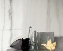 Ściana z płytkami imitującymi marmur Florim Luxury Design Prexious White Fantasy