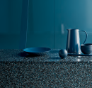 Płytka na blacie imitując lastryko Leonardo Ceramica Endless ENDL 120L LLL , płytka na ścianie w kolorze niebieskim, barwiona w masie Leonardo Ceramica Endless ENDL TU120L LLL