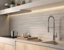 Dekoracyjna płytka na ścianie imitująca kamień Colorker Solange Cream Decor