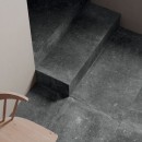 Czarne płytki podłogowe imitujące kamień Flaviker Nordik Stone Black Naturale