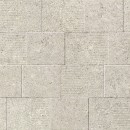 Pytka ścienna imitująca beton, w kolorze ciemnobeżowym, matowa, strukturalna powierzchnia Porcelanosa Block Cancun Stone