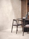 Kremowe płytki ścienno-podłogowe imitujące beton, matowa powierzchnia Porcelanosa Santorini Bone