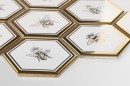 Mozaika dekoracyjna ścienna w kolorze złotym z motywem pszczoły, połysk Raw Decor Heksagon XL Queen Bee Gold Połysk 25,6x29,5