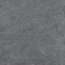 Jednolita, ciemnoszara płytka ścienna bądź podłogowa imitująca kamień Marazzi Naturalia Cenere Strutturato 100x100 cm MERG z subtelną, strukturalną teksturą i delikatnymi, jaśniejszymi i ciemniejszymi niuansami na całej powierzchni