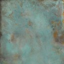 Płytka gresowa imitująca metal w kolorze turkusowym z widocznym efektem rdzy, matowa powierzchnia Caesar Alchemy TC. Mint Matt 120x120