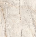 Płytka gresowa Marazzi Mystone Silver Root Beige R10 120×120 MPFJ to antypoślizgowa płytka o wielkim formacie, imitująca beżowy marmur, charakterystyczne dla niej jest jasne tło z nieregularnymi, wyraźnymi żyłami w odcieniach szarości i rudości