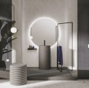 Mobilcrab Fount3 okrągła umywalka wolnostojąca z kamienia ekologicznego, o wysokości 87cm i średnicy 44cm