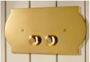 3SC Super Plaque SPL00 Ekskluzywny przycisk spłukujący do WC złoty założony na ścianie