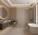 Nowoczesna łazienka z kwadratowymi płytkami Marazzi Resin Beige 120x120 cm MQPA na podłodze i ścianach, które tworzą spójną, beżową bazę, wielkoformatowy gres o teksturze betonu harmonijnie łączy się z drewnianymi lamelami i minimalistyczną, białą wanną.