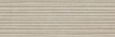 Strukturalna płytka ścienna Marazzi Room Wall 3D Blaze Taupe 20x60 cm MQ7G w ciepłym odcieniu beżu, imitująca naturalny kamień, powierzchnia kafla charakteryzuje się wyraźnym, poziomym rzeźbieniem, które nadaje wnętrzu nowoczesny efekt trójwymiarowości