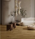 Ceramiche Piemme Solorovere Loft 20x120 to gres porcelanowy o wyglądzie naturalnego, jasnego dębu. Płytka wiernie oddaje strukturę drewna z delikatnym usłojeniem. Idealna propozycja na podłogę do salonu lub sypialni w stylu skandynawskim.