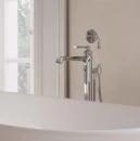 Bateria wannowo-prysznicowa wolnostojąca w stylu retro Omnires ARMANCE chrom połysk AM5233CR