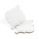 Ceramiczna płytka dekoracyjna, ścienna w kształcie arabeski, biała w połysku Ceramik Studio Arabeska White Palace Glossy 12,5x14,5