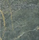 Kwadratowa płytka ścienno-podłogowa WOW Marble Green R11 11x11 cm (132925) w głębokim, zielonym odcieniu. Matowa powierzchnia z wyrazistym, jasnym żyłkowaniem imitującym naturalny marmur.