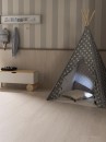Kącik dziecięcy z płytkami drewnopodobnymi Porcelanosa Devon Bone