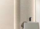 Kremowe płytki imitujące kamień Porcelanosa Durango Bone