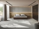 Wnętrze z szarymi płytkami imitującymi kamień Porcelanosa Matika Silver