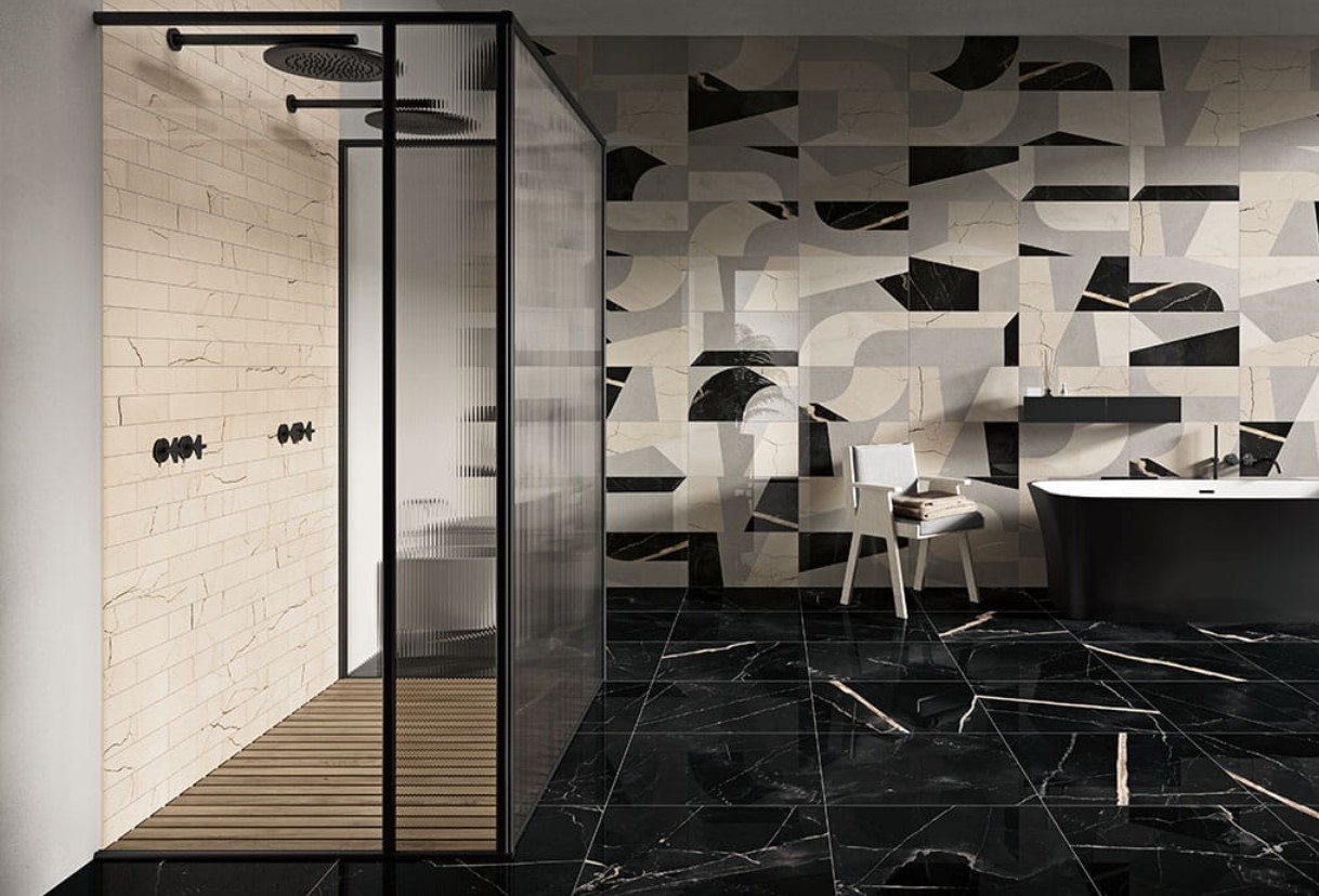 Czarna nowoczesna łazienka w marmurze