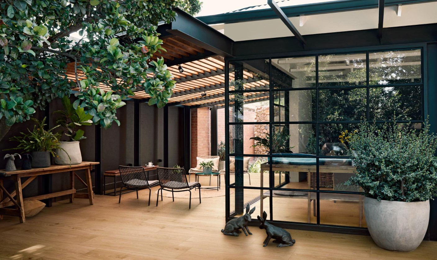 Imitacja drewna to uniwersalny sposób na piękny taras