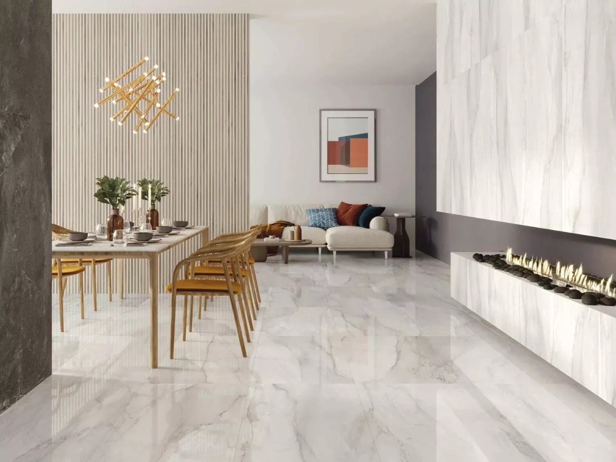 Płytki hiszpańskie w nowoczesnym salonie