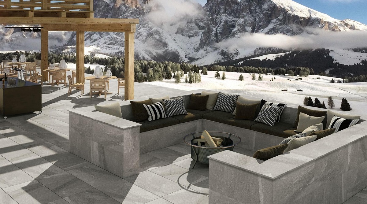 szary taras z betonem