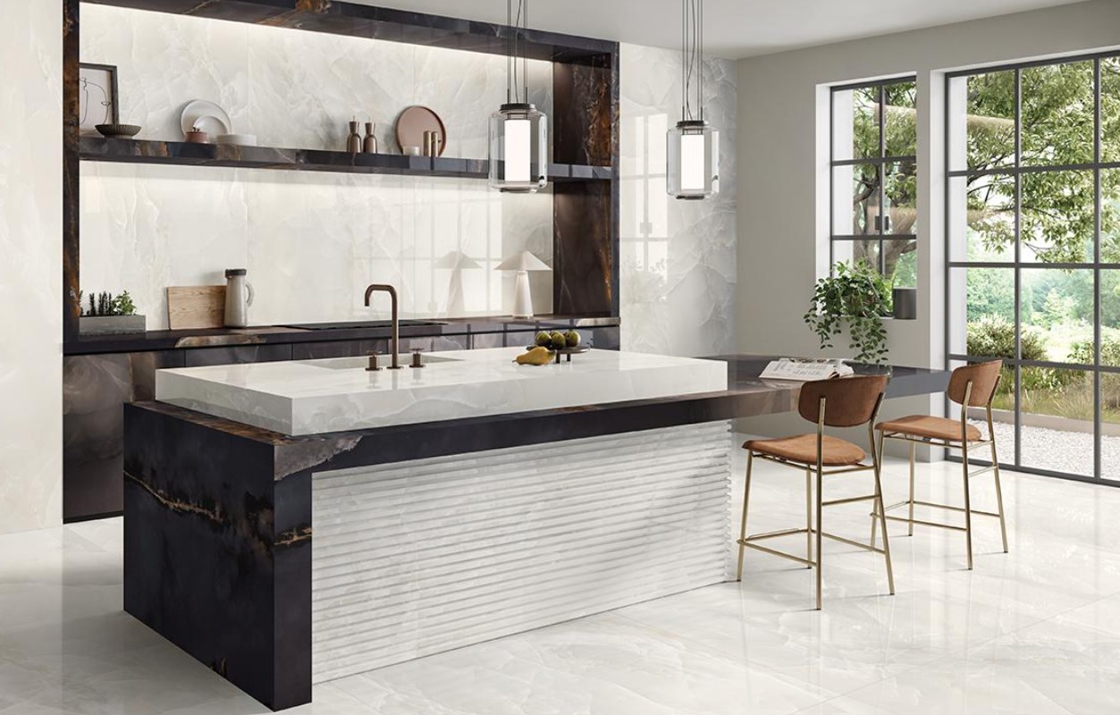 Duże płytki ścienne do kuchni — długotrwały trend czy sezonowa moda?