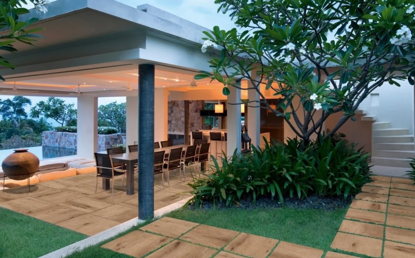 Płytki drewnopodobne na tarasie i w ogrodzie: Czy to dobry wybór?